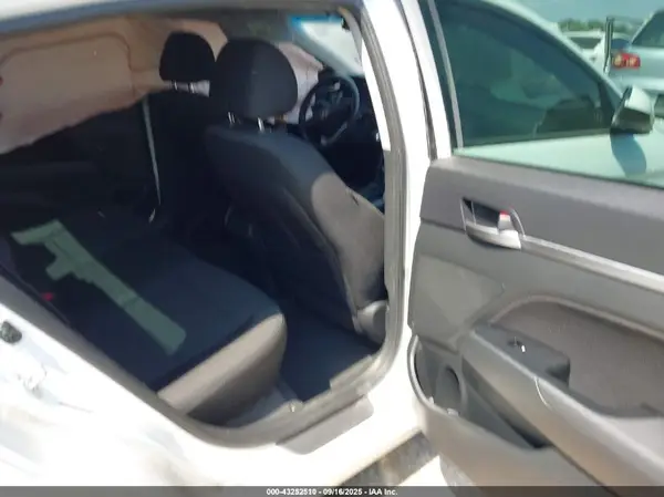 5NPD94LA2LH599767 2020 HYUNDAI ELANTRA - Image 8