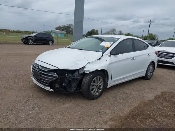 5NPD94LA2LH601744 2020 HYUNDAI ELANTRA - Image 2