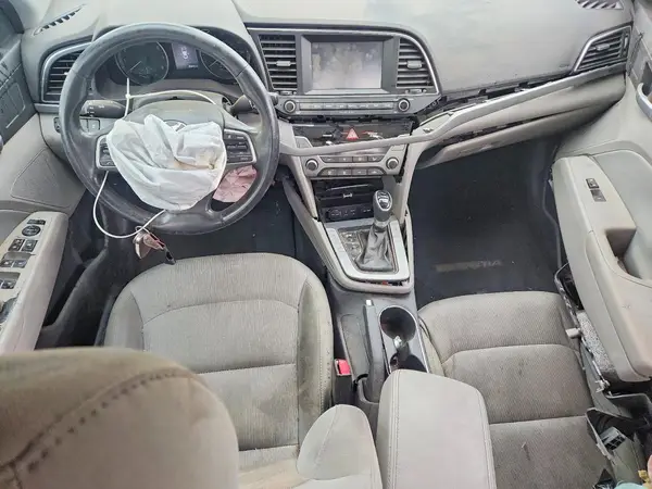 5NPD94LA3HH076586 2017 HYUNDAI ELANTRA - Image 8