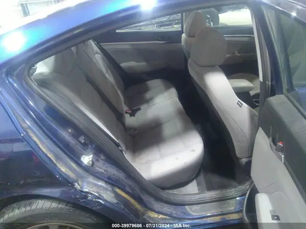 5NPD94LA3KH421025 2019 HYUNDAI ELANTRA - Image 8
