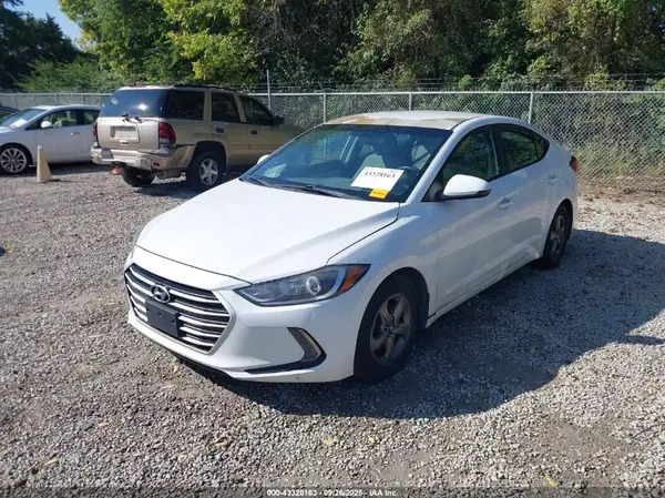 5NPD94LA4HH070912 2017 HYUNDAI ELANTRA - Image 2