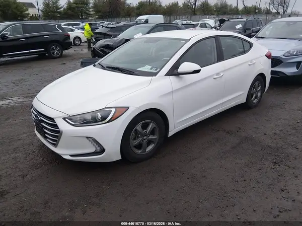5NPD94LA4HH094384 2017 HYUNDAI ELANTRA - Image 2