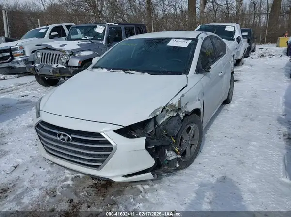 5NPD94LA4HH094790 2017 HYUNDAI ELANTRA - Image 2