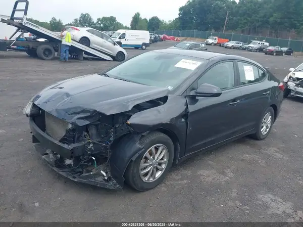 5NPD94LA4LH601843 2020 HYUNDAI ELANTRA - Image 2