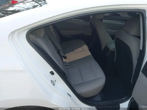5NPD94LA5HH106543 2017 HYUNDAI ELANTRA - Image 8