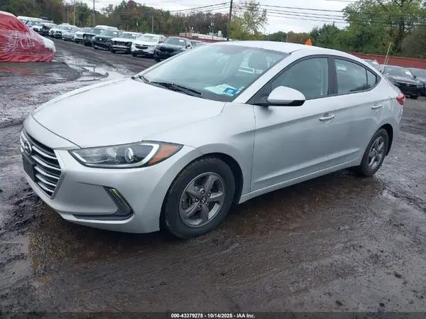 5NPD94LA5HH184742 2017 HYUNDAI ELANTRA - Image 2