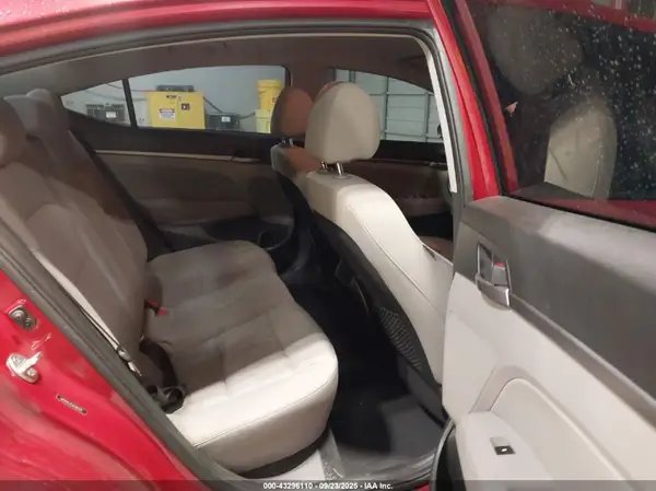 5NPD94LA5JH306019 2018 HYUNDAI ELANTRA - Image 8