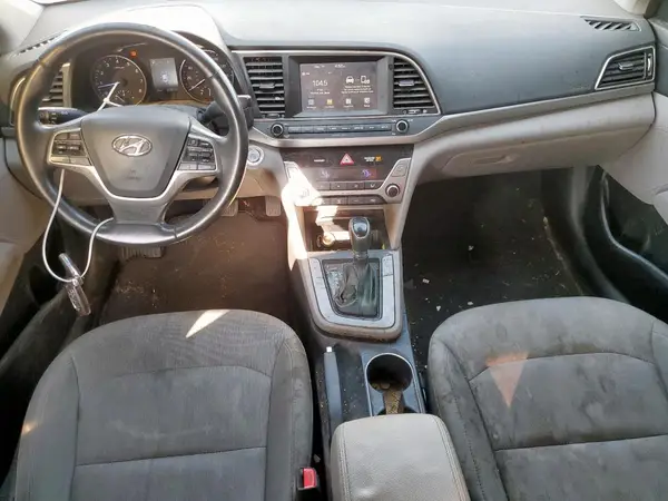 5NPD94LA7HH062156 2017 HYUNDAI ELANTRA - Image 8