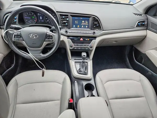 5NPD94LA7HH067969 2017 HYUNDAI ELANTRA - Image 8