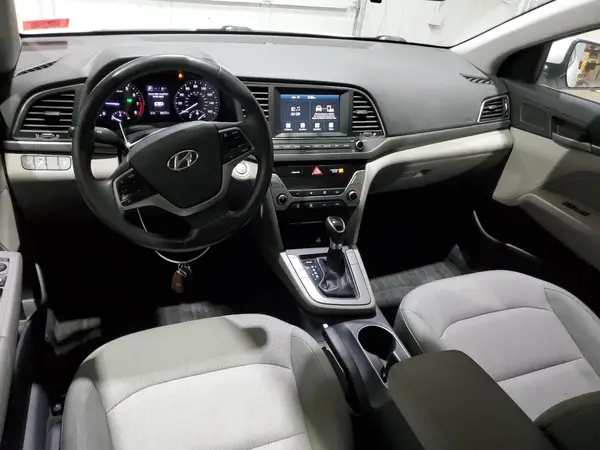 5NPD94LA7HH070628 2017 HYUNDAI ELANTRA - Image 8