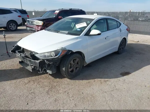 5NPD94LA8HH075739 2017 HYUNDAI ELANTRA - Image 2