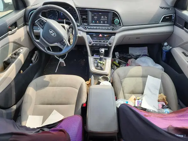5NPD94LA9HH177180 2017 HYUNDAI ELANTRA - Image 8