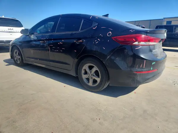 5NPD94LA9JH306069 2018 HYUNDAI ELANTRA - Image 2