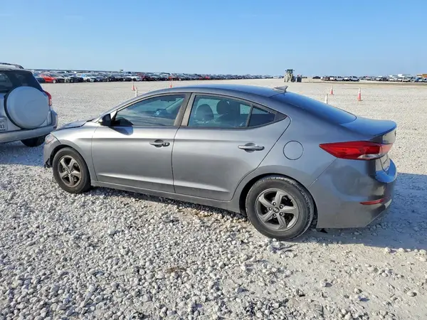5NPD94LA9JH324913 2018 HYUNDAI ELANTRA - Image 2