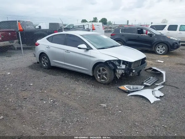 5NPD94LA9JH358799 2018 HYUNDAI ELANTRA - Image 1