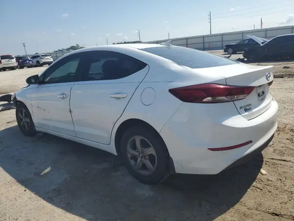 5NPD94LA9JH380690 2018 HYUNDAI ELANTRA - Image 2