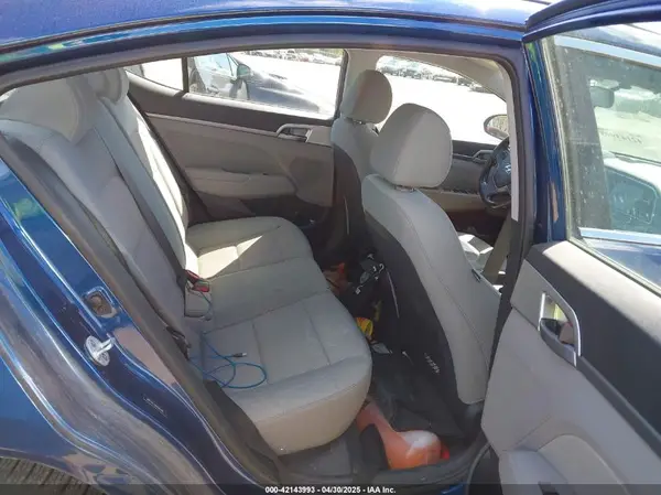 5NPD94LAXHH069487 2017 HYUNDAI ELANTRA - Image 8