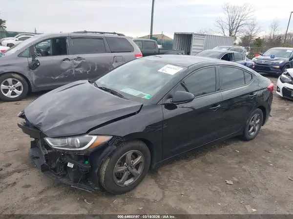 5NPD94LAXHH139232 2017 HYUNDAI ELANTRA - Image 2