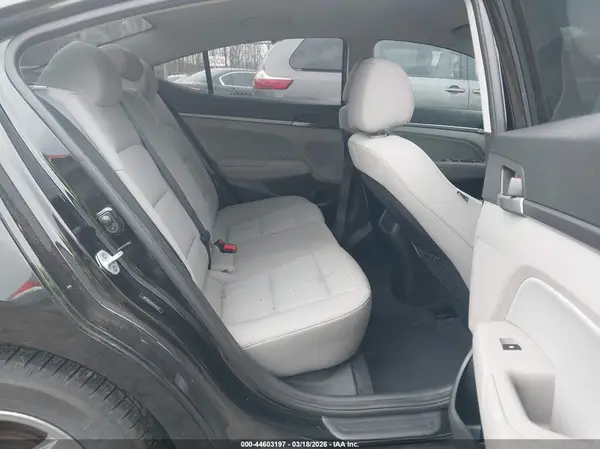 5NPD94LAXHH139232 2017 HYUNDAI ELANTRA - Image 8