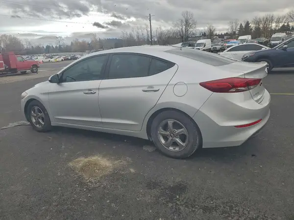 5NPD94LAXJH274037 2018 HYUNDAI ELANTRA - Image 2
