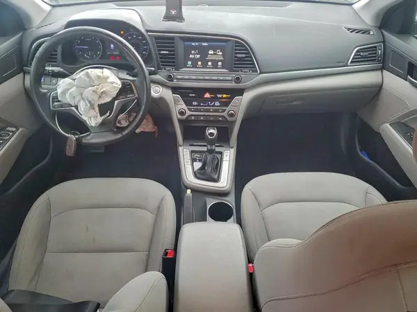 5NPD94LAXJH274037 2018 HYUNDAI ELANTRA - Image 8