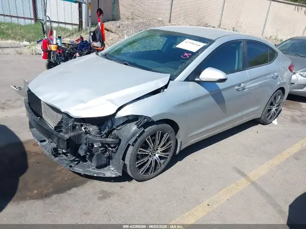 5NPD94LAXJH308963 2018 HYUNDAI ELANTRA - Image 2