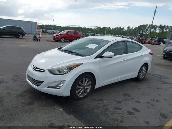 5NPDH4AE0GH653677 2016 HYUNDAI ELANTRA - Image 2