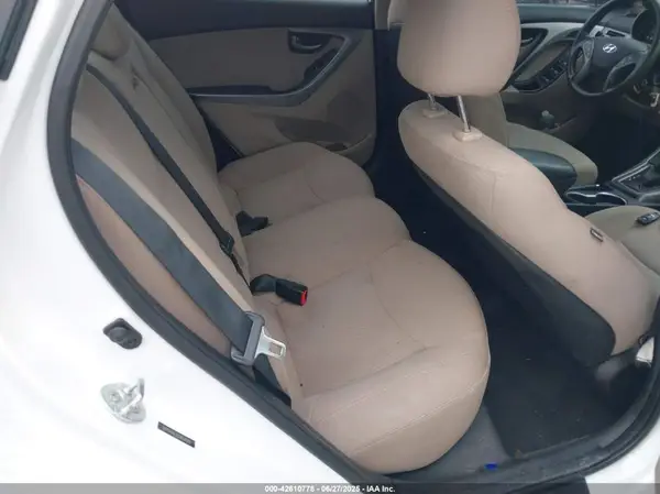 5NPDH4AE0GH654389 2016 HYUNDAI ELANTRA - Image 8