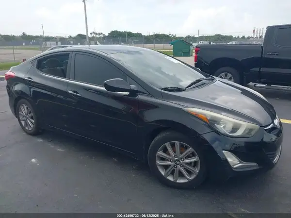 5NPDH4AE0GH654733 2016 HYUNDAI ELANTRA - Image 1