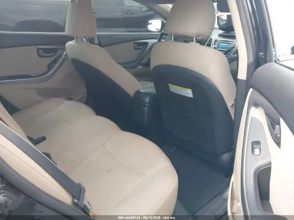 5NPDH4AE0GH654733 2016 HYUNDAI ELANTRA - Image 8