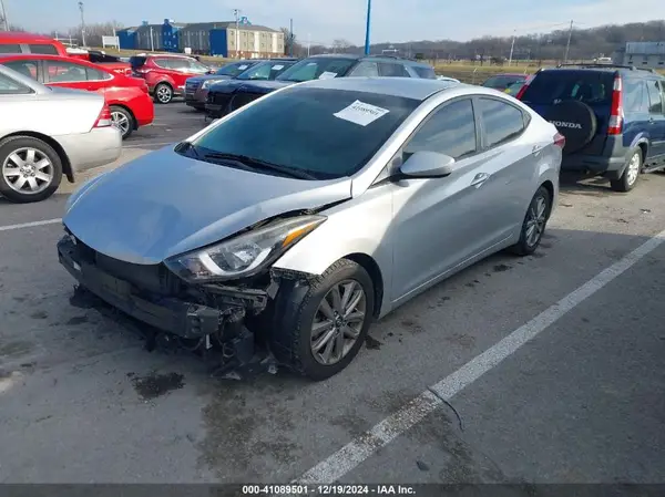 5NPDH4AE0GH654960 2016 HYUNDAI ELANTRA - Image 2