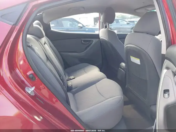 5NPDH4AE0GH656319 2016 HYUNDAI ELANTRA - Image 8