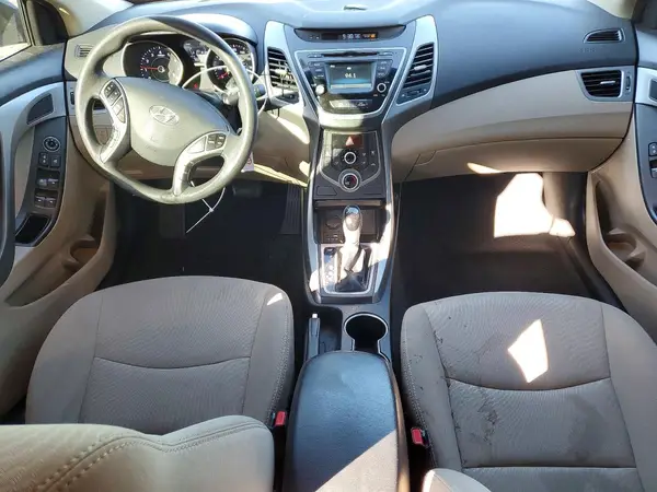 5NPDH4AE0GH656501 2016 HYUNDAI ELANTRA - Image 8