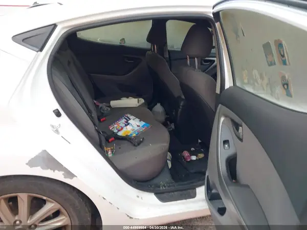 5NPDH4AE0GH656580 2016 HYUNDAI ELANTRA - Image 8