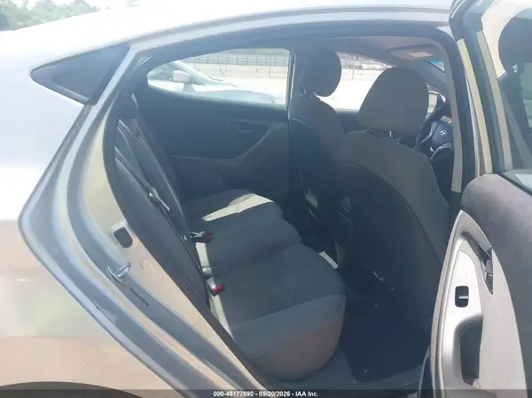 5NPDH4AE0GH656739 2016 HYUNDAI ELANTRA - Image 8