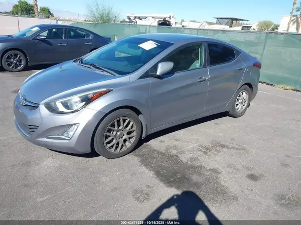5NPDH4AE0GH658216 2016 HYUNDAI ELANTRA - Image 2
