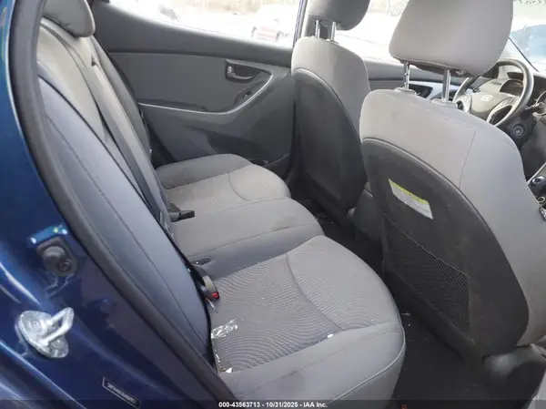 5NPDH4AE0GH660967 2016 HYUNDAI ELANTRA - Image 8