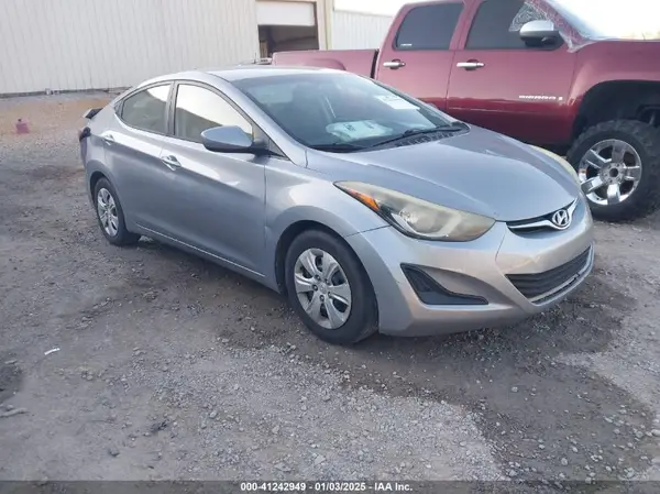 5NPDH4AE0GH662928 2016 HYUNDAI ELANTRA - Image 1