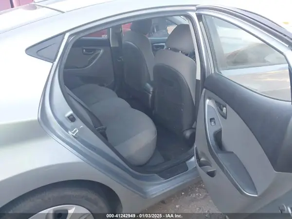 5NPDH4AE0GH662928 2016 HYUNDAI ELANTRA - Image 8