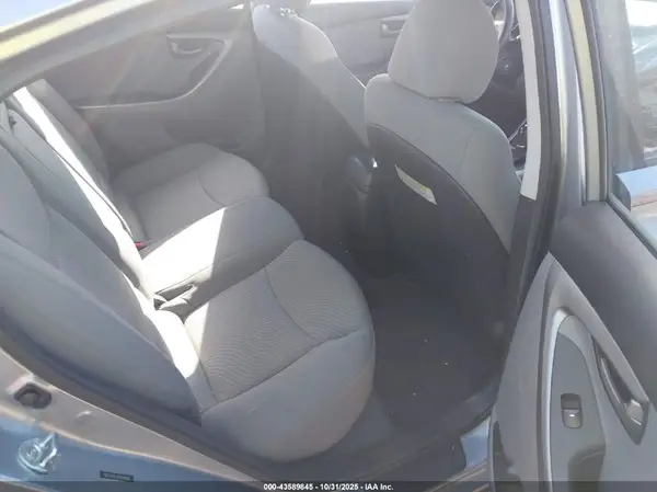 5NPDH4AE0GH664856 2016 HYUNDAI ELANTRA - Image 8