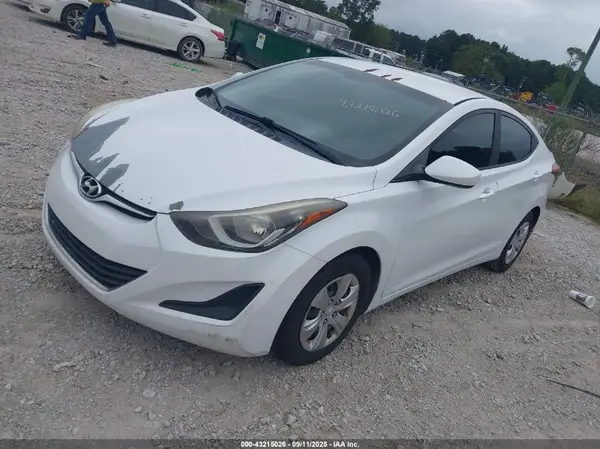 5NPDH4AE0GH665053 2016 HYUNDAI ELANTRA - Image 2