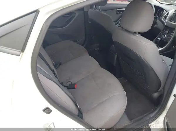5NPDH4AE0GH665053 2016 HYUNDAI ELANTRA - Image 8