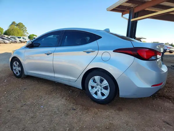 5NPDH4AE0GH665912 2016 HYUNDAI ELANTRA - Image 2