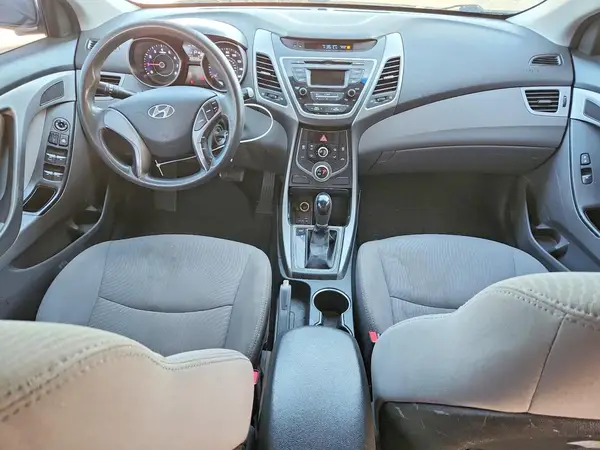 5NPDH4AE0GH665912 2016 HYUNDAI ELANTRA - Image 8