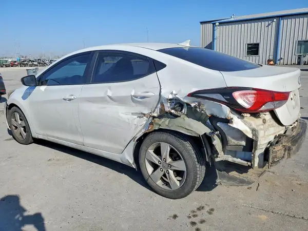 5NPDH4AE0GH666333 2016 HYUNDAI ELANTRA - Image 2