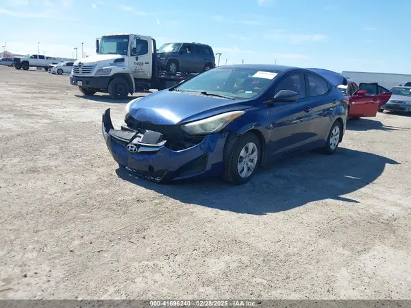 5NPDH4AE0GH668163 2016 HYUNDAI ELANTRA - Image 2