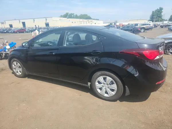 5NPDH4AE0GH668521 2016 HYUNDAI ELANTRA - Image 2