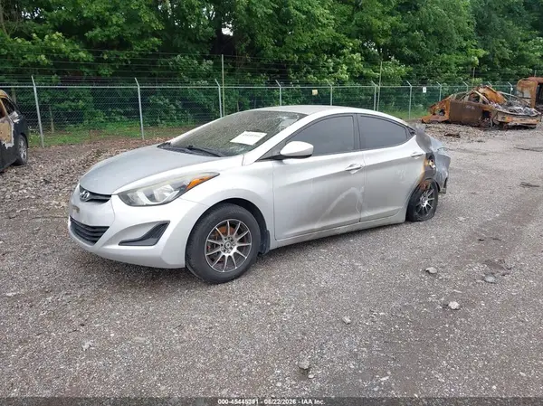 5NPDH4AE0GH668714 2016 HYUNDAI ELANTRA - Image 2