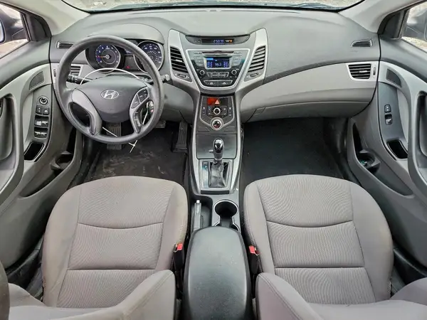 5NPDH4AE0GH669801 2016 HYUNDAI ELANTRA - Image 8
