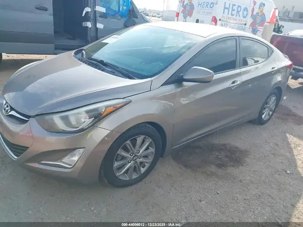 5NPDH4AE0GH670625 2016 HYUNDAI ELANTRA - Image 2